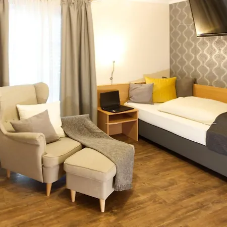 Gaestehaus Zehmerhof Bei Erding Πανσιόν