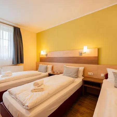 Pensionat Gaestehaus Zehmerhof Bei Erding Walpertskirchen