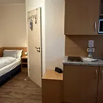 Gaestehaus Zehmerhof Bei Erding فندق فالبيرتسكيرشن