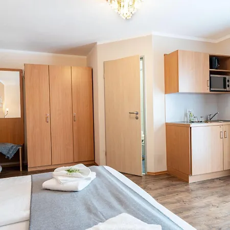 Gaestehaus Zehmerhof Bei Erding Hotel 3*