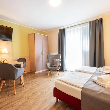 Gaestehaus Zehmerhof Bei Erding 3*