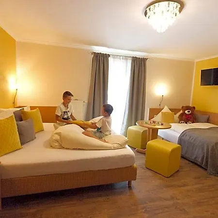 Gaestehaus Zehmerhof Bei Erding