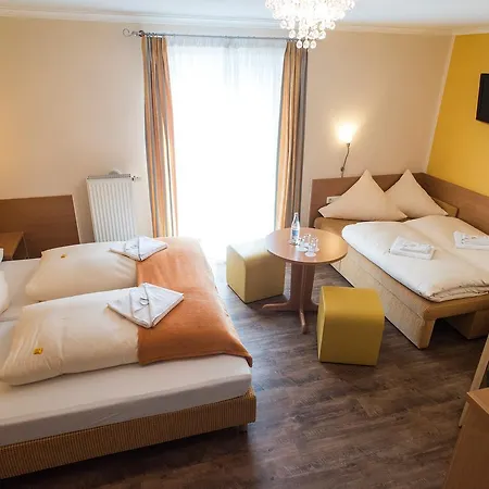 Gaestehaus Zehmerhof Bei Erding